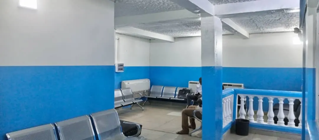 Salle d’attente de la Clinique COGEMO.